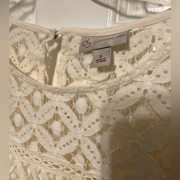 cb established 1962 Small Top Shirt Women's  3/4 Bell Sleeve Lace Hi Low Hem - Picture 3 of 6